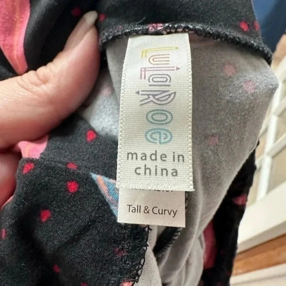 LuLaRoe TC Tall & Curvy Valentines Day Hearts Love Leggings Fits Size L - 1X - Picture 3 of 5